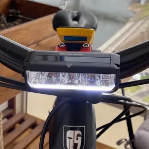 Received Waterproof Bicycle Light Bike Front Lamp from customer R***r.